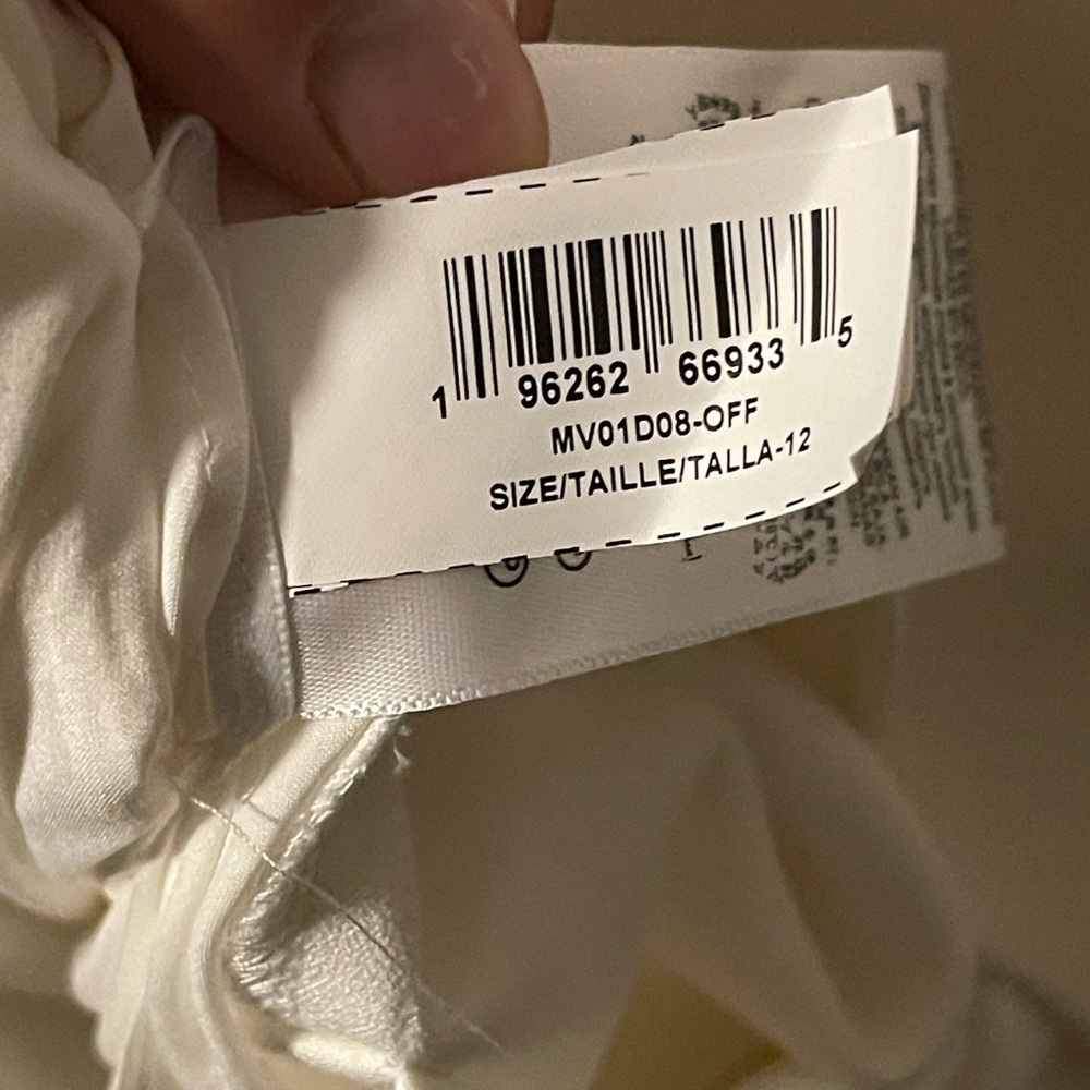 BCBG One Shoulder Cream Dress - Picture 6 of 10
